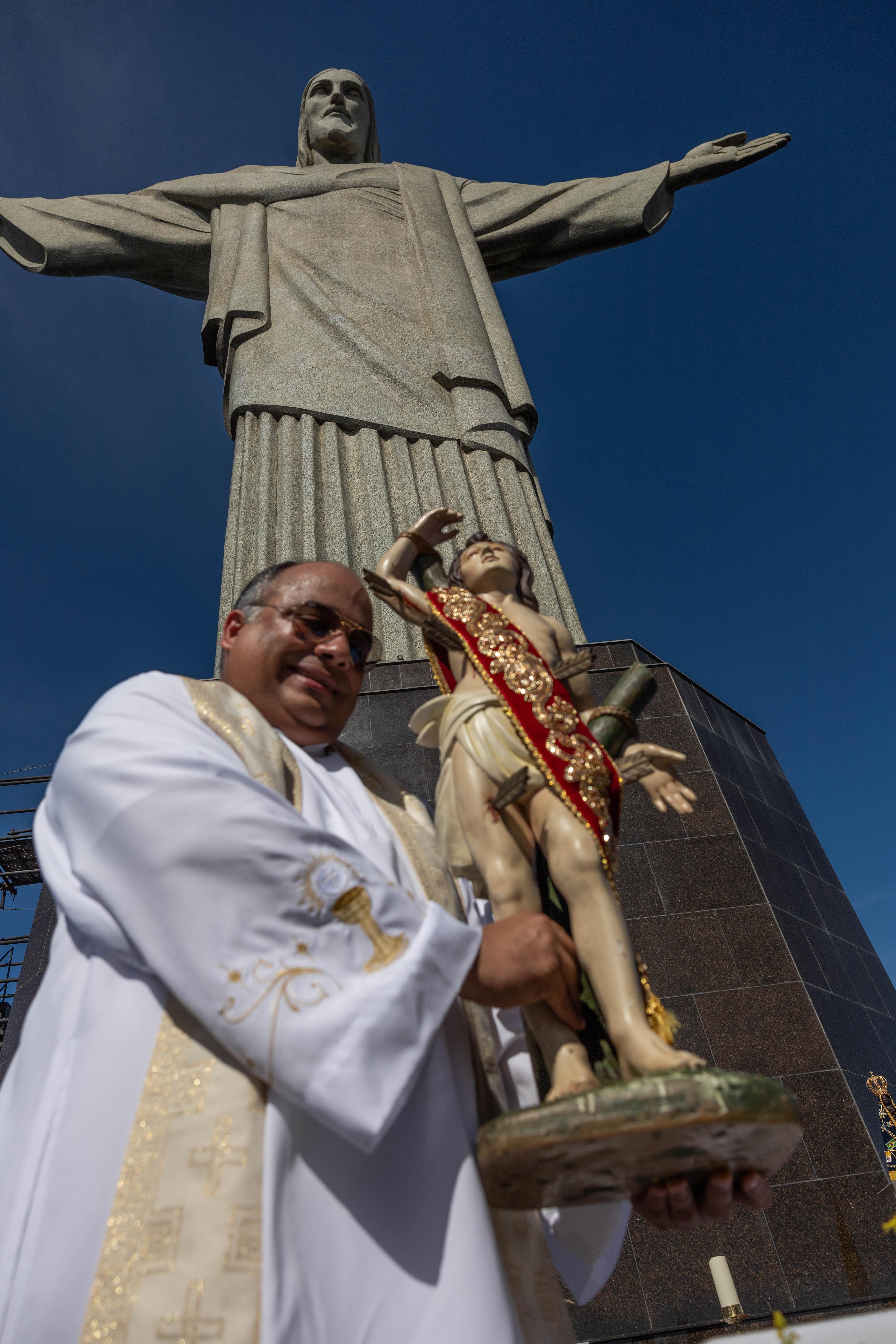 Imagem peregrina do padroeiro do Rio visita o Santuário Cristo Redentor na Trezena de São Sebastião 2025