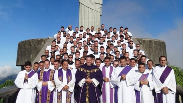 Seminário São José faz peregrinação ao Cristo Redentor