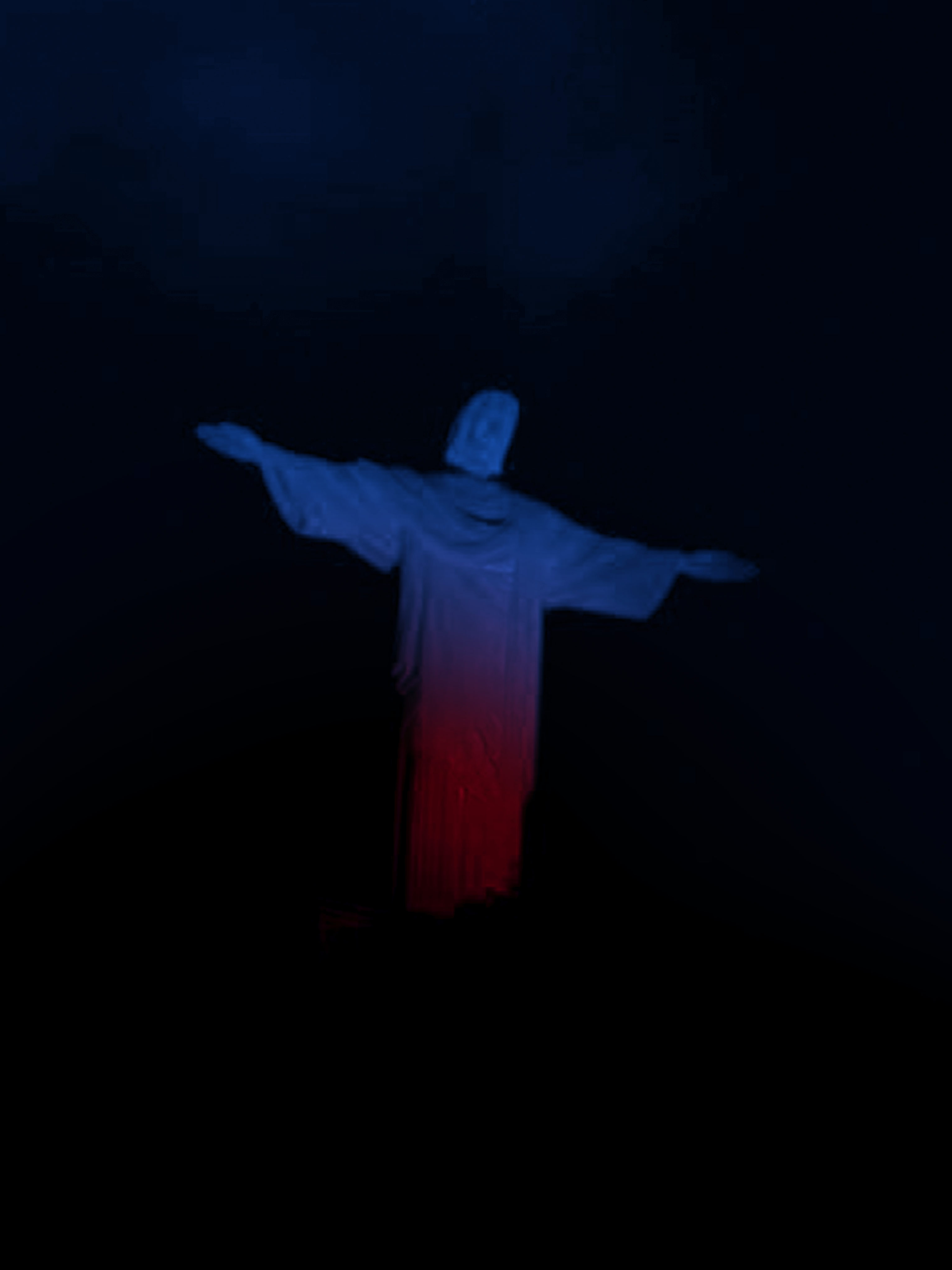 Santuário Cristo Redentor celebra o Dia dos Professores com iluminação especial do monumento símbolo do Brasil