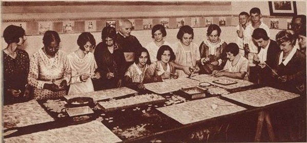Qual foi a participação das mulheres na construção?