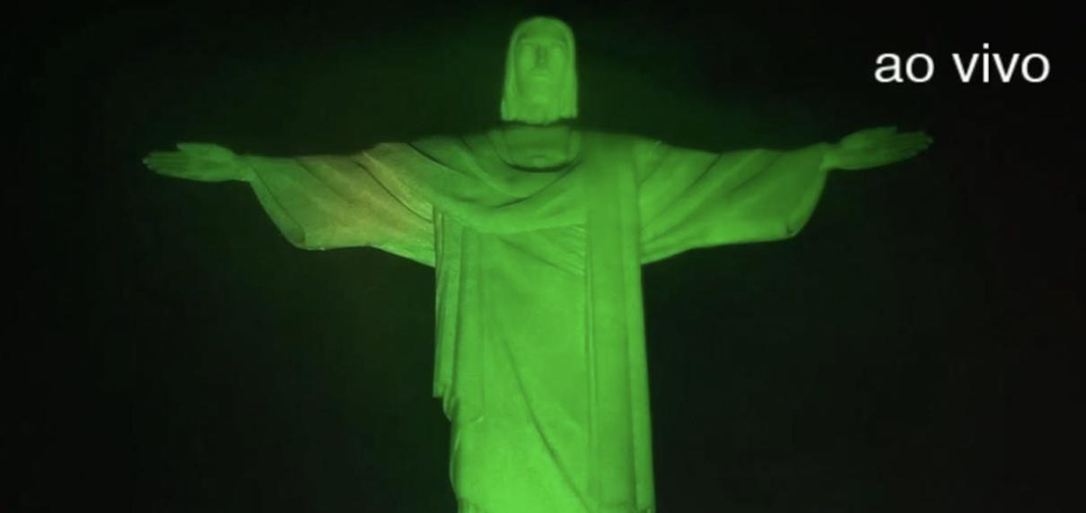 Cristo Redentor celebra trabalho dos defensores públicos com missa online e iluminação pelos mais necessitados